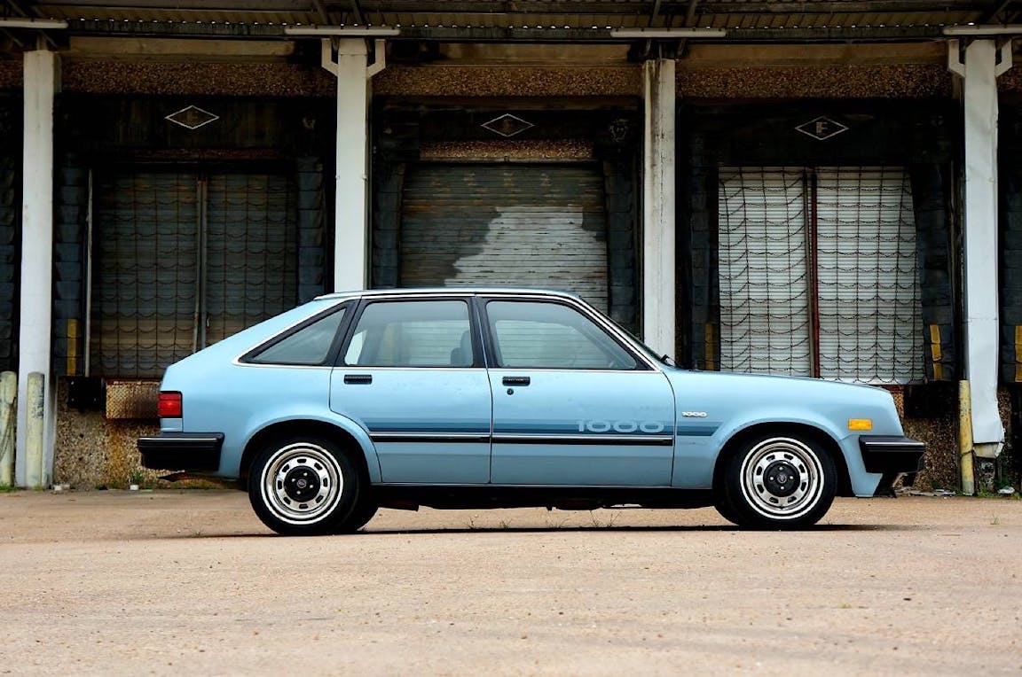 1986 Pontiac 1000 Blue Exterior profile